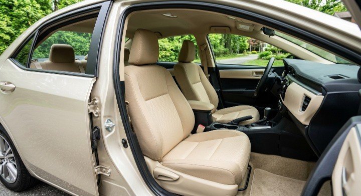 clean fresh car interior after smoke smell removal